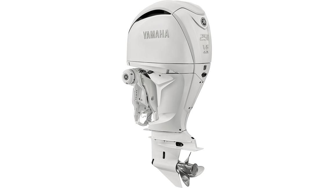 Yamaha F300 valkoinen studiokuva